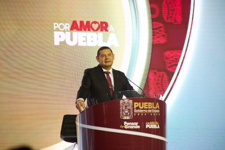 --Toma de protesta Armenta 29