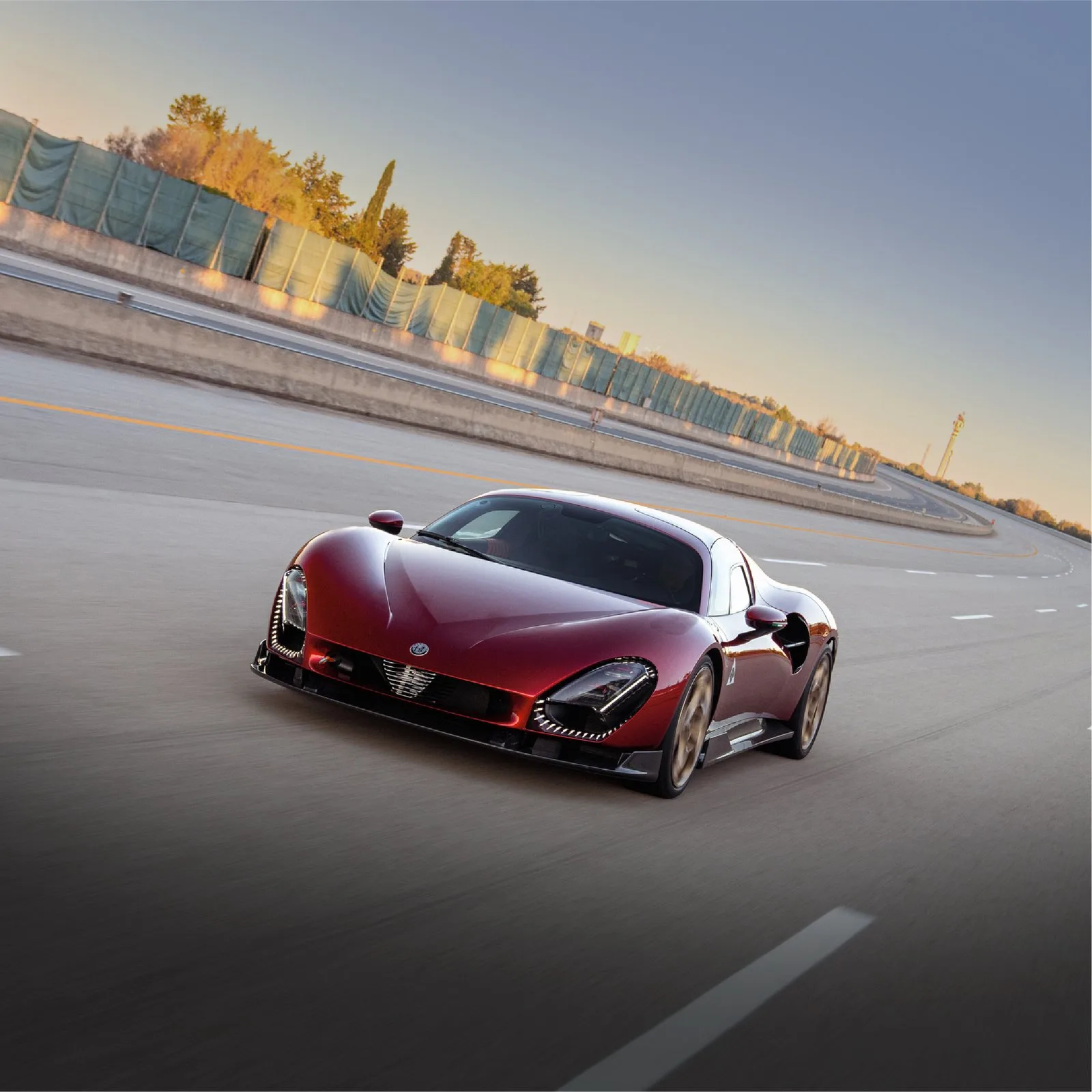 Alfa Romeo 33 Stradale, un ícono que se renueva