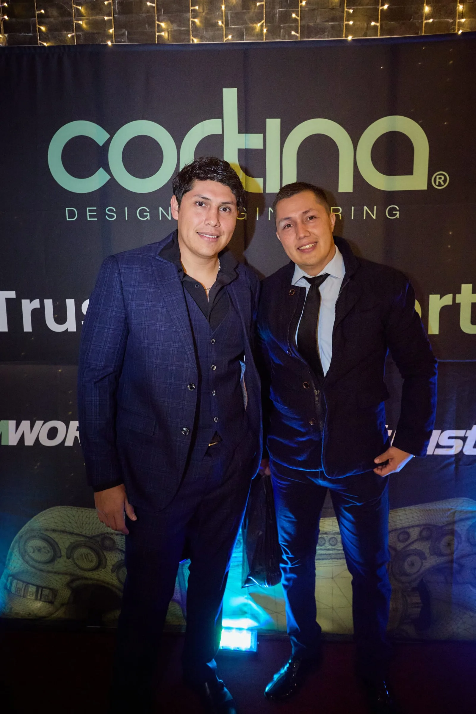 --Fiesta de Fin de Año Cortina 3