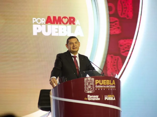 Humanismo y tecnología para construir el futuro de Puebla