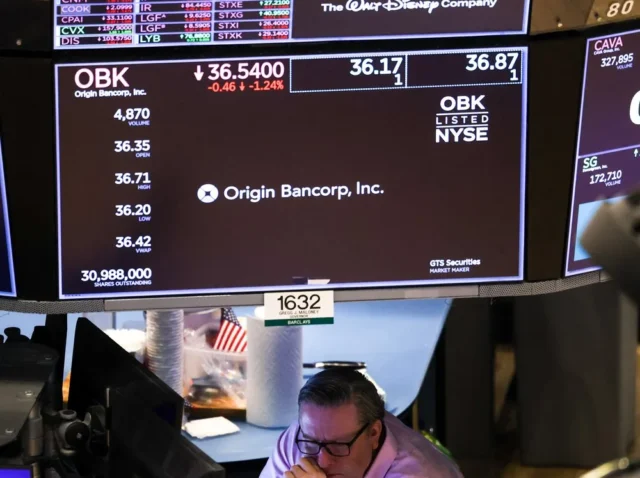 Wall Street abre en alza, satisfecha con resultado de inflación