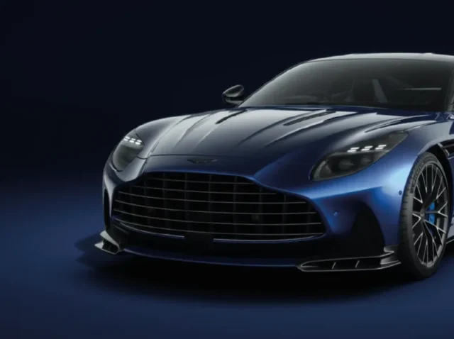 Aston Martin DB12 Super Tourer