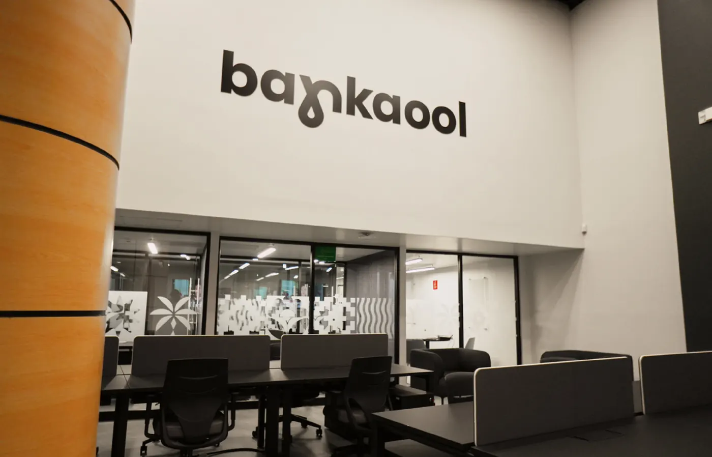 Interior del Centro de Negocios Bankaool en Puebla