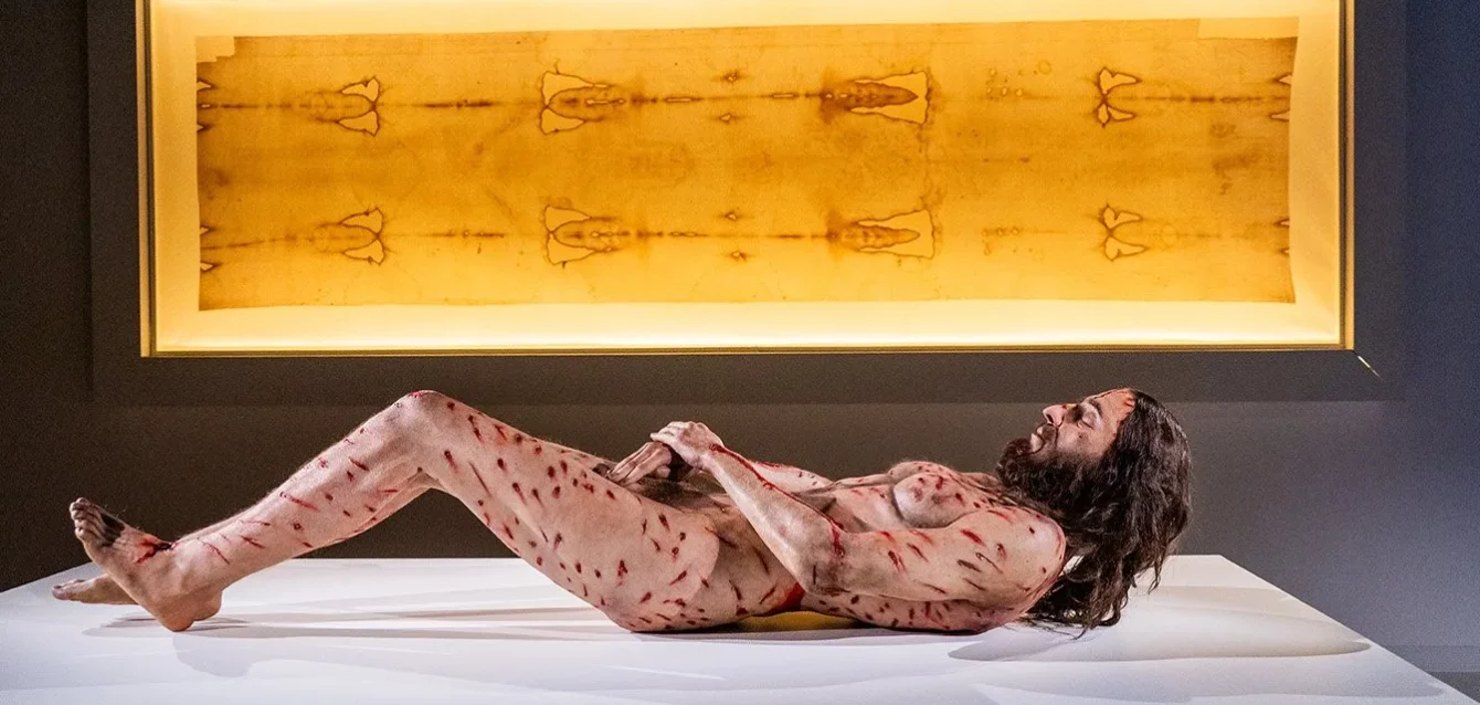 cobertura El misterio hecho realidad: la impactante exposición “The Mystery Man”